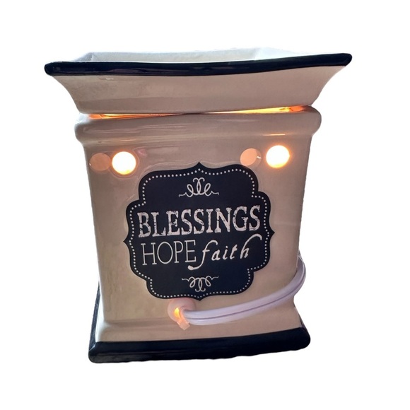 Blessings Hope Faith Plug-In Wax Melter - NWOT - Picture 6 of 8